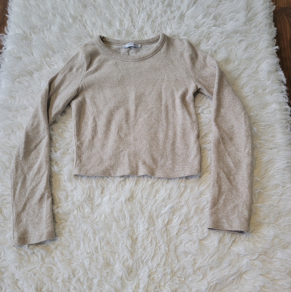 Zara cropped  sweater size Small